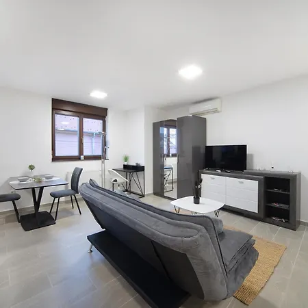 Agoston 3 - Malna Apartment Pecs