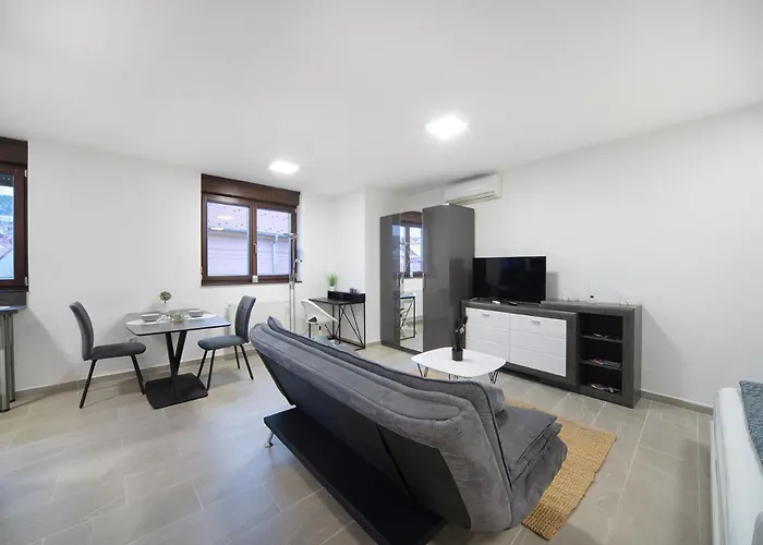 Agoston 3 - Malna Apartment Pecs