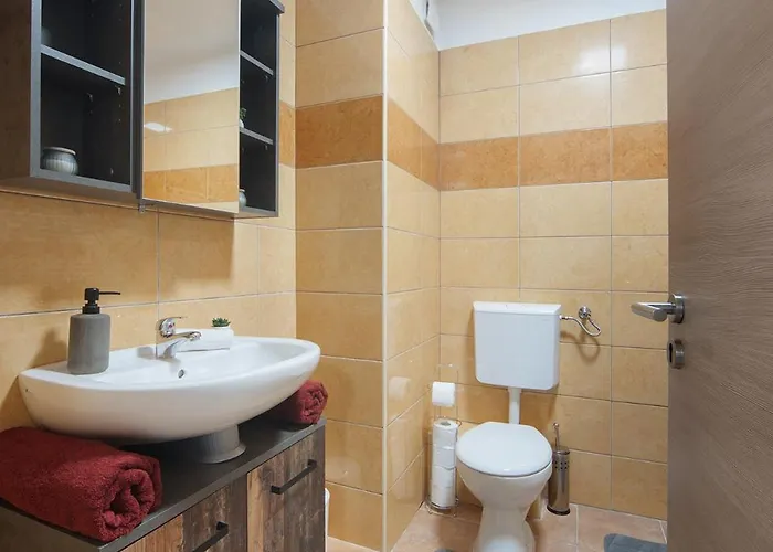 Agoston 3 - Malna Apartment Pecs
