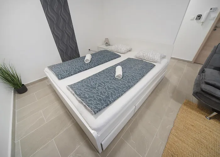 Agoston 3 - Malna Apartament Pécs